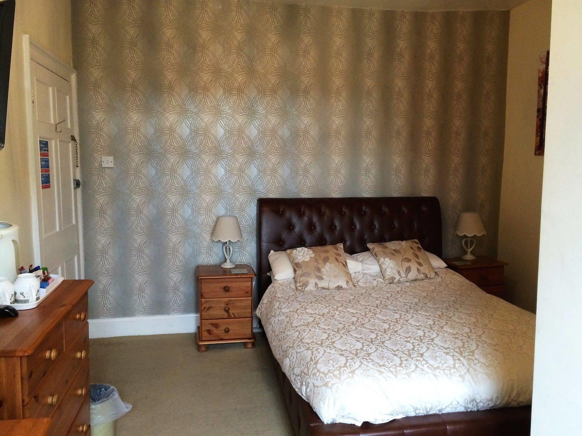 Hilbury Court Hotel 特罗布里奇 外观 照片